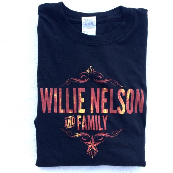 Willie Nelson graphic tee T-shirt plus size top - Picture 2 of 8